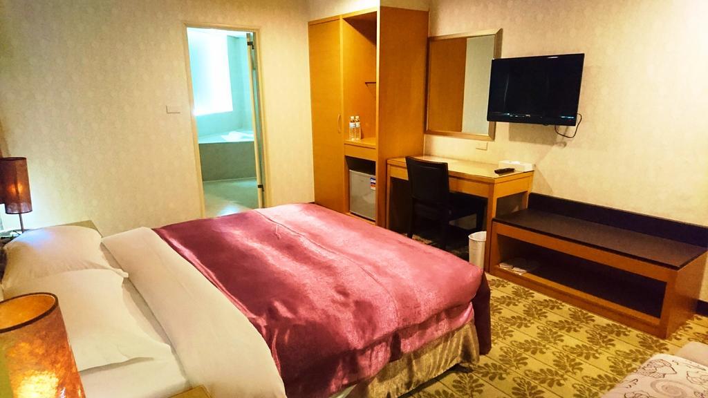 Metropolis Hotel Таоюань Экстерьер фото